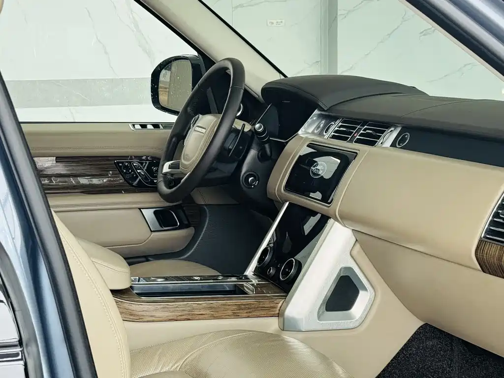 Land Rover Range Rover 2019 — фото 12