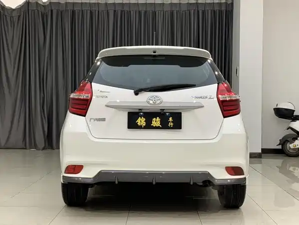 Toyota Yaris L 2019
