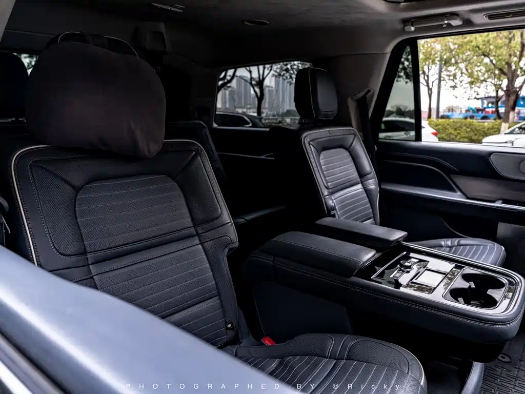 Lincoln Navigator 2020 — фото 15
