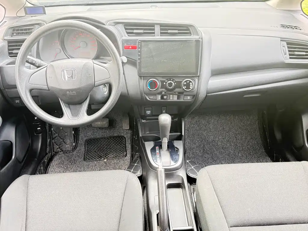 Honda Fit 2017 — фото 7