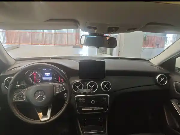 Mercedes-Benz GLA 2019