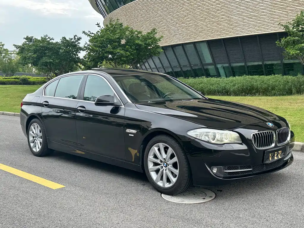 BMW 5 Series 2011