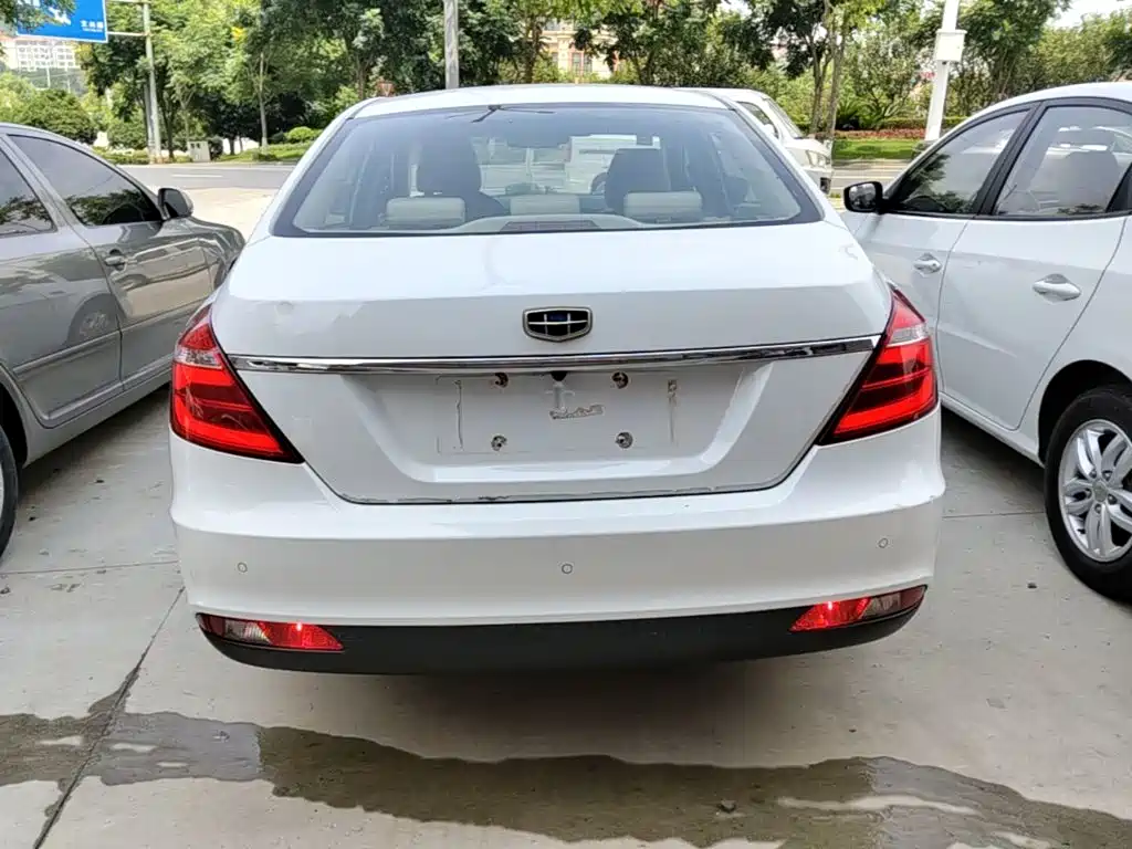 Geely Emgrand 2018