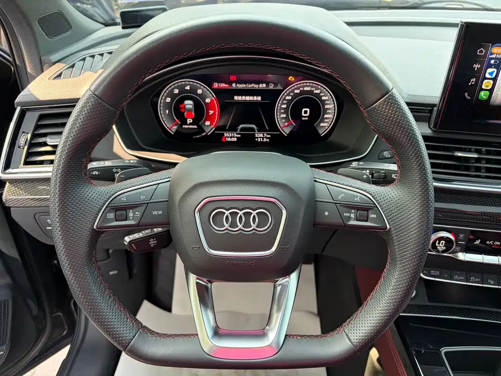 Audi Q5L Sportback 2022 — фото 15