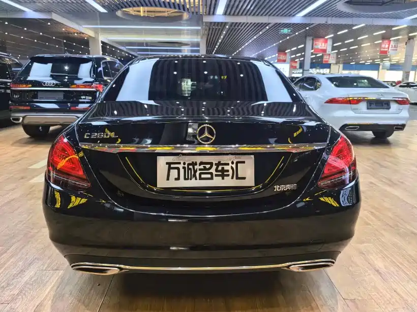 Mercedes-Benz C-Class 2019 — фото 18