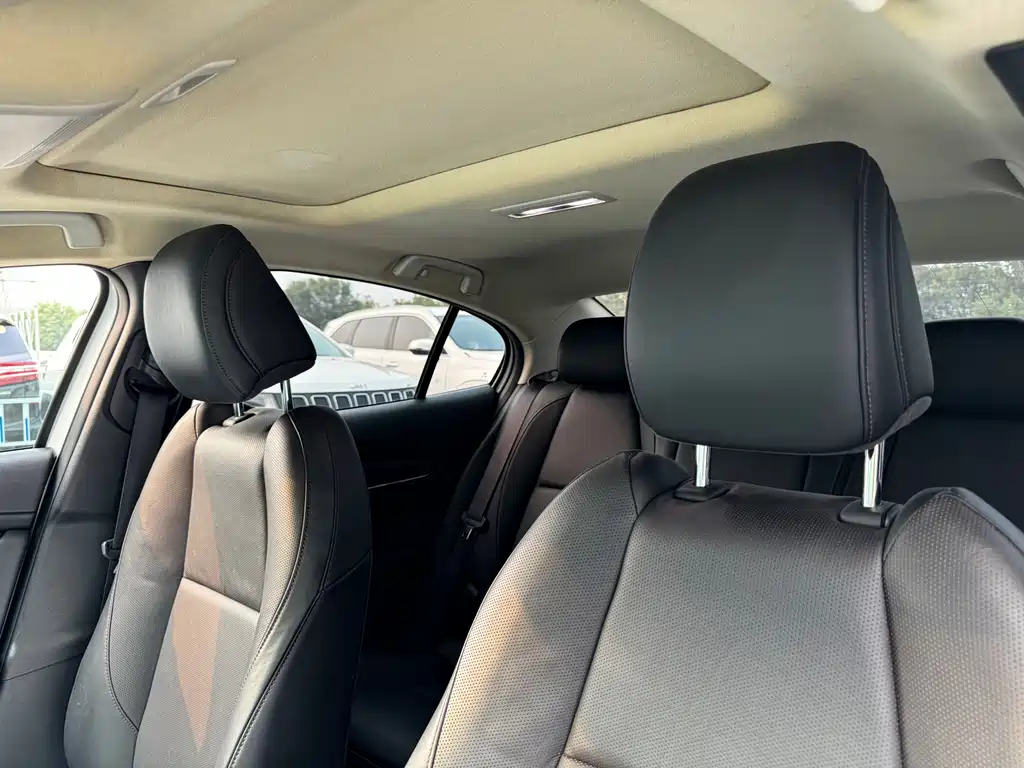 Mazda 3 Angkesela 2020