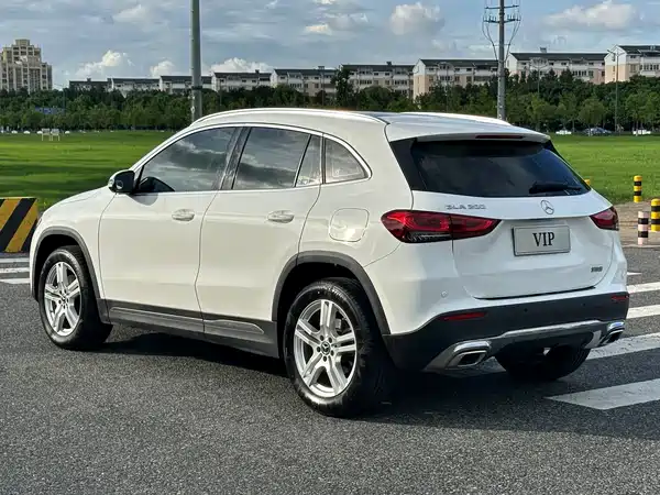 Mercedes-Benz GLA 2022
