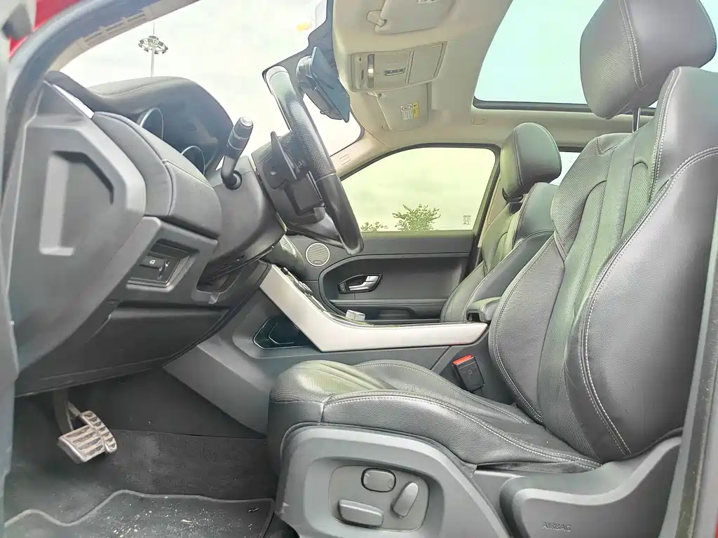 Land Rover Range Rover Evoque 2015 — фото 14