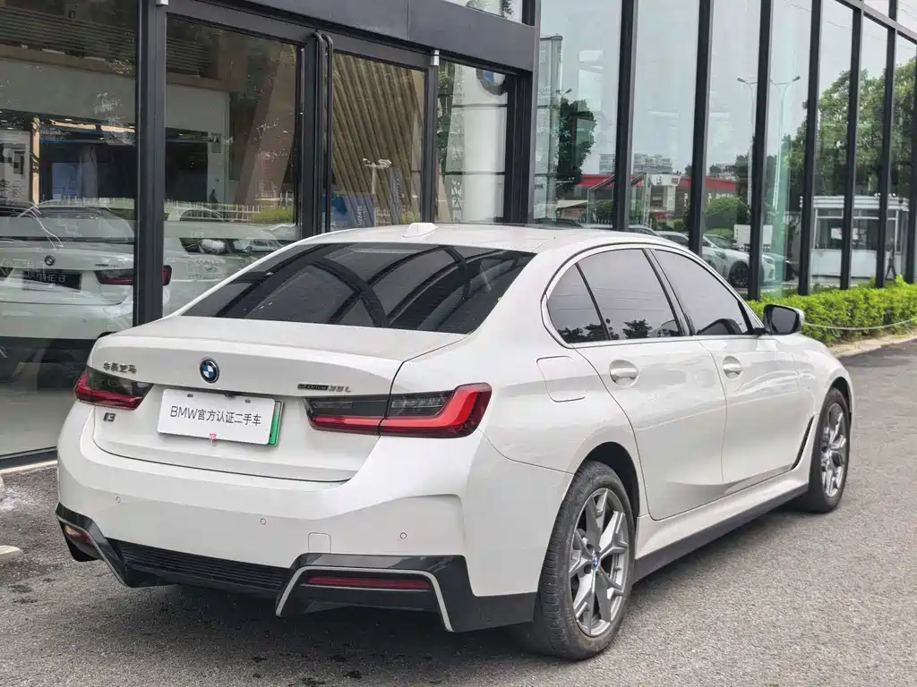 BMW i3 2023
