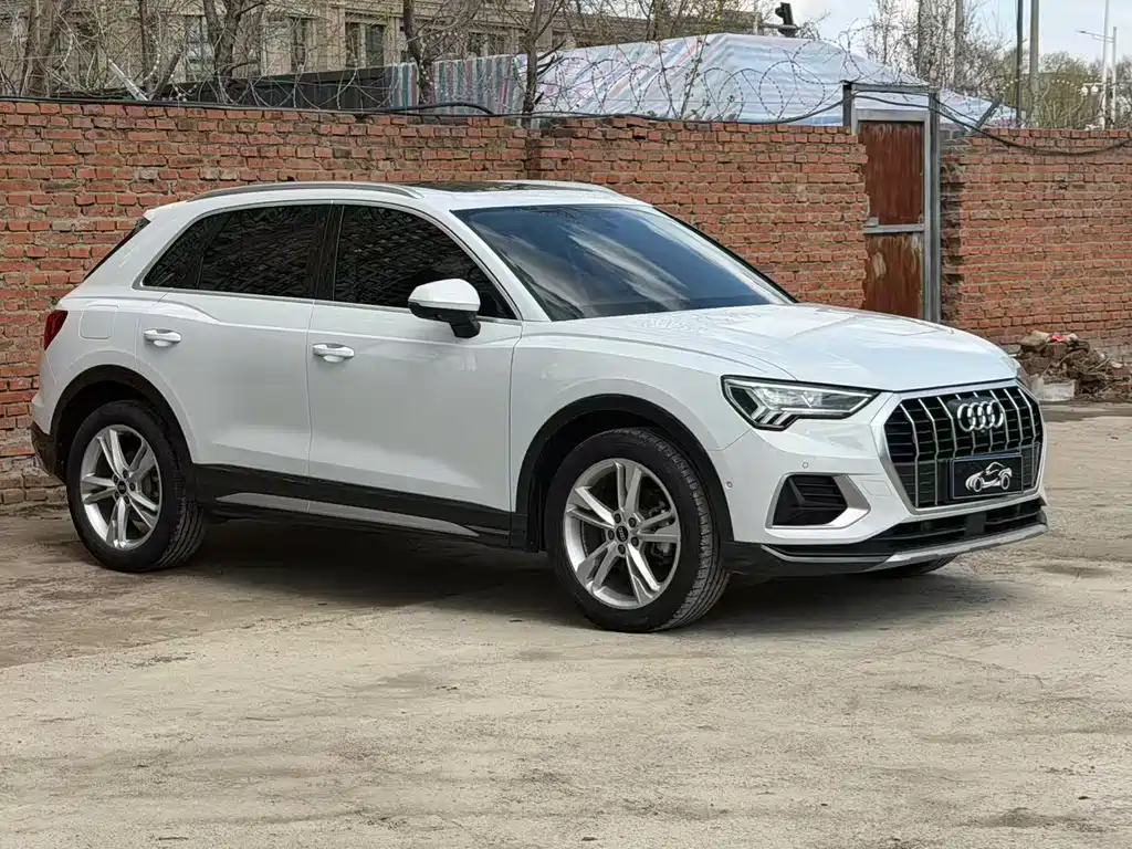 Audi Q3 2022 — фото 3