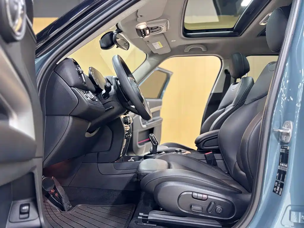 MINI Countryman 2020 — фото 16