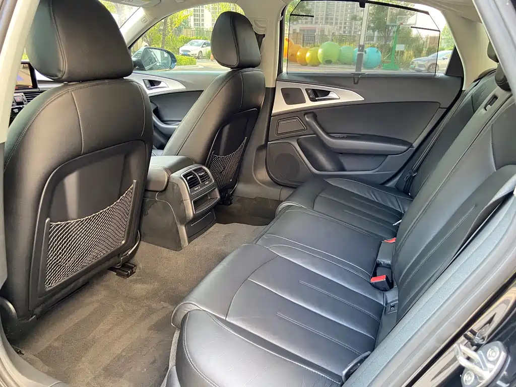 Audi A6L 2015 — фото 10