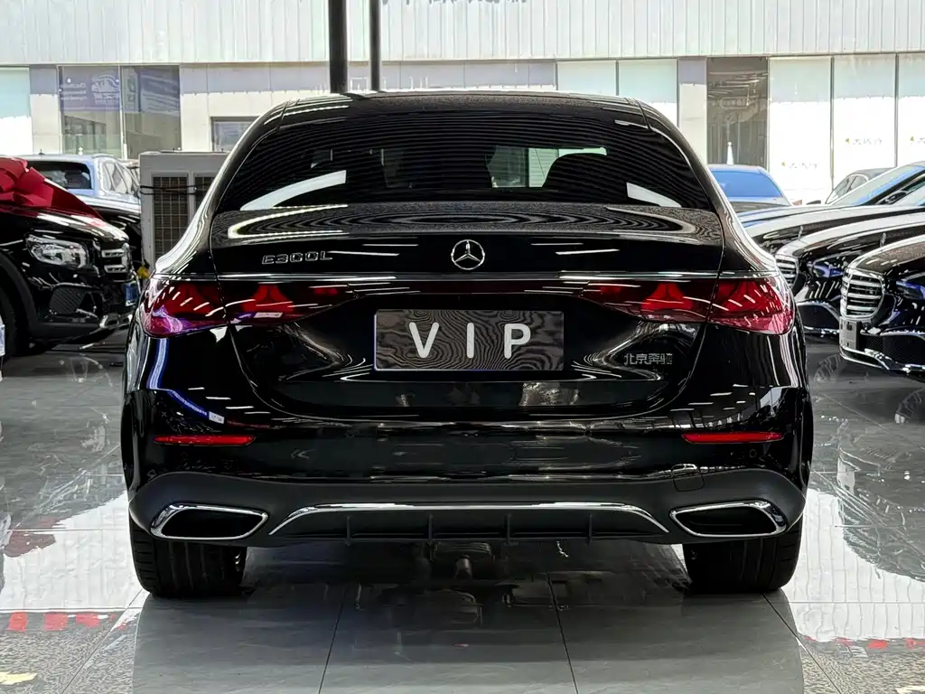 Mercedes-Benz E-Class 2025 — фото 13