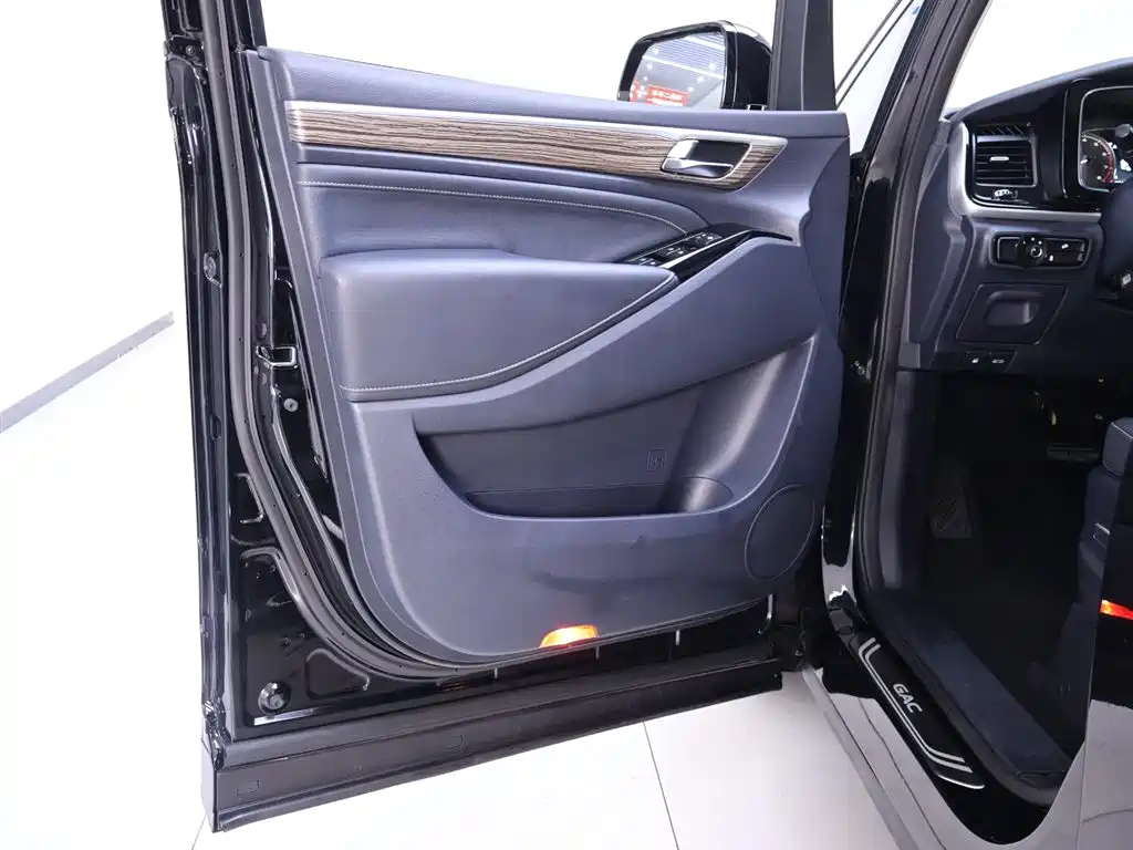 GAC Motor Trumpchi M8 2024 — фото 18