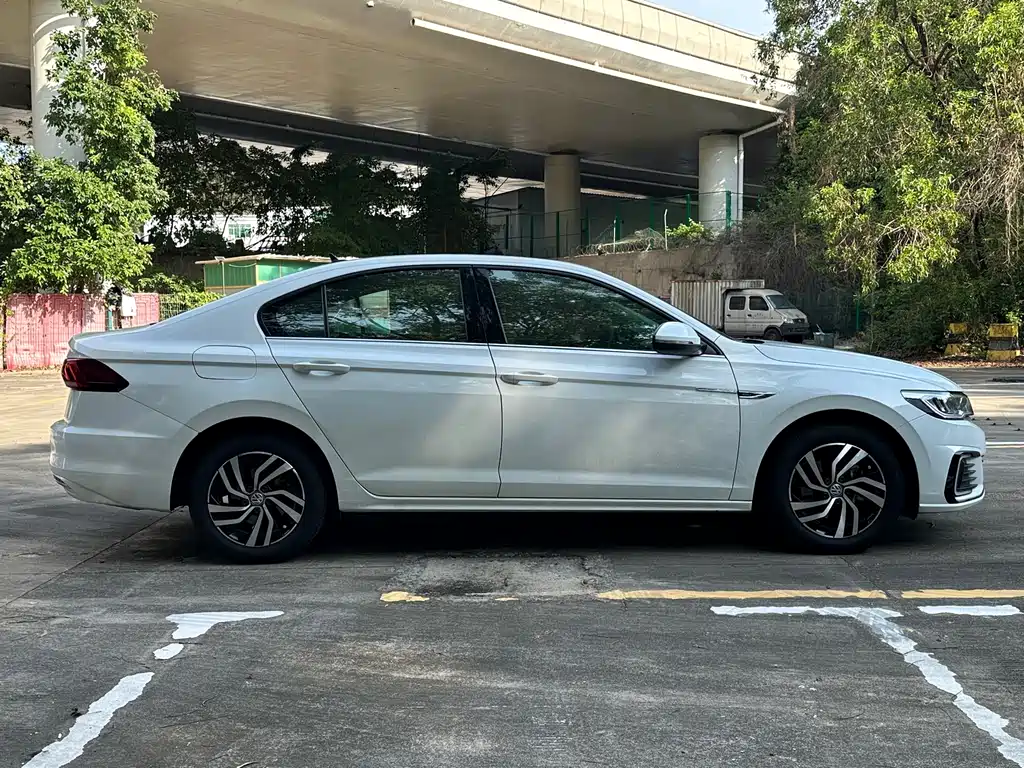 Volkswagen Bora EV 2020