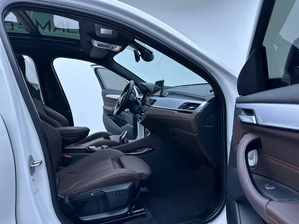 BMW X2 2021 — фото 20