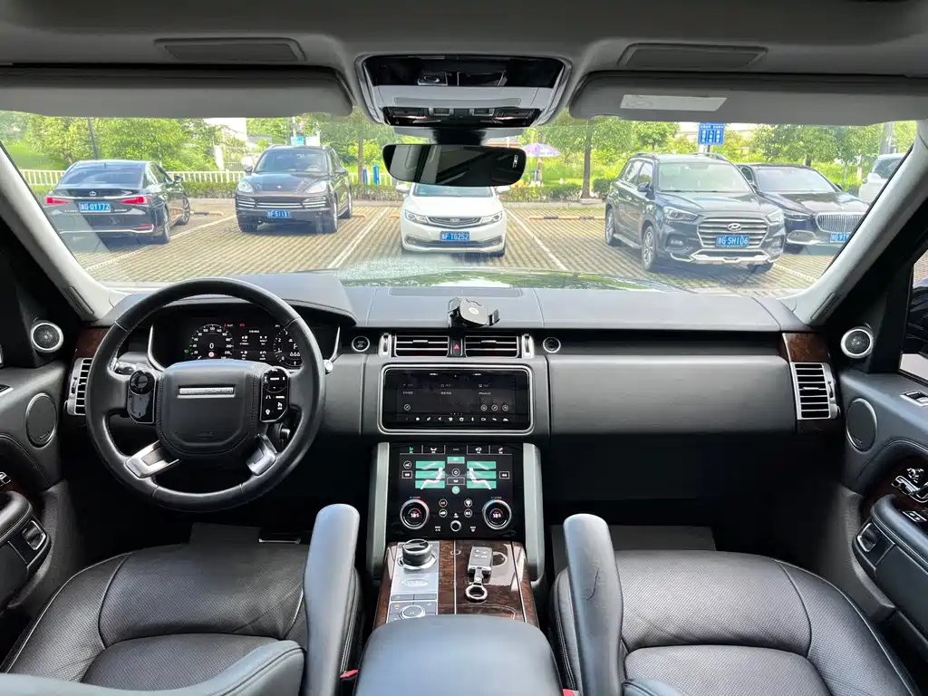 Land Rover Range Rover 2020 — фото 9