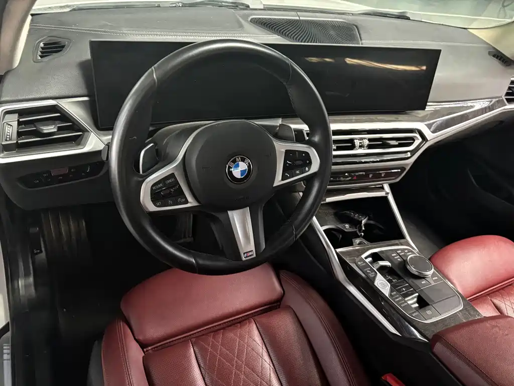 BMW 3 Series 2024