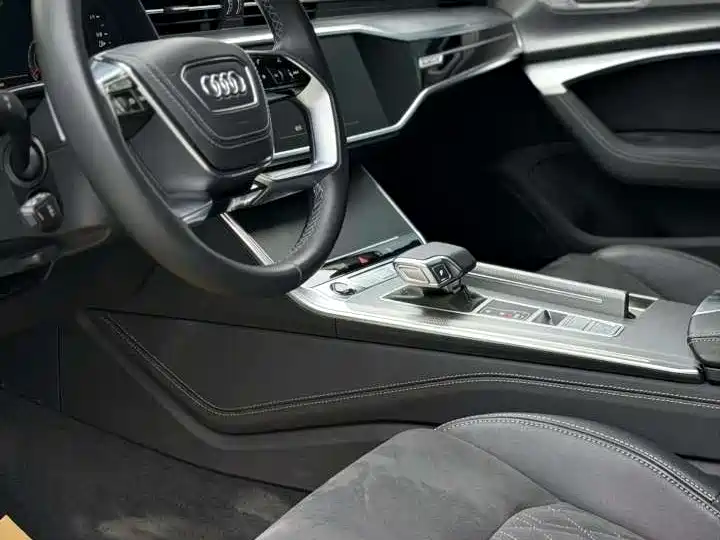 Audi A7L 2024 — фото 7