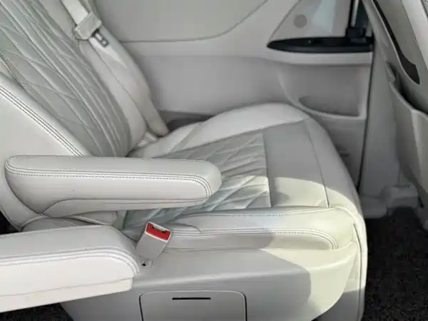 Buick GL8 2017