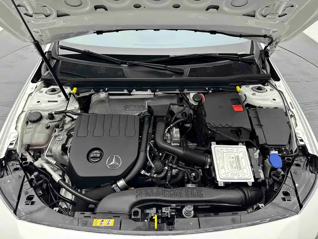 Mercedes-Benz A-Class 2022 — фото 18