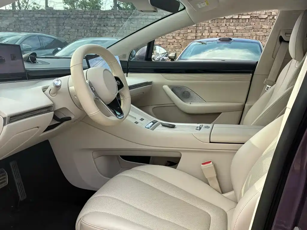 Luxeed Zhijie S7 2024
