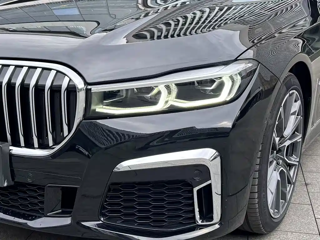 BMW 7 Series 2020 — фото 18