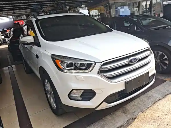 Ford Kuga 2016