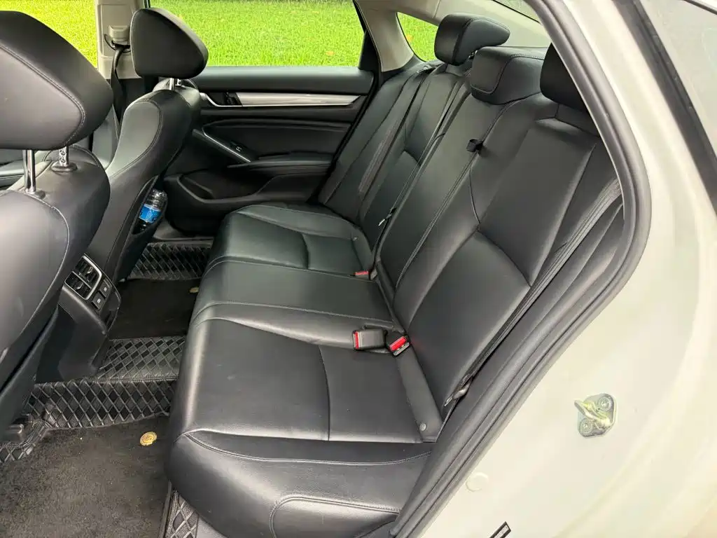 Honda Accord 2022 — фото 12