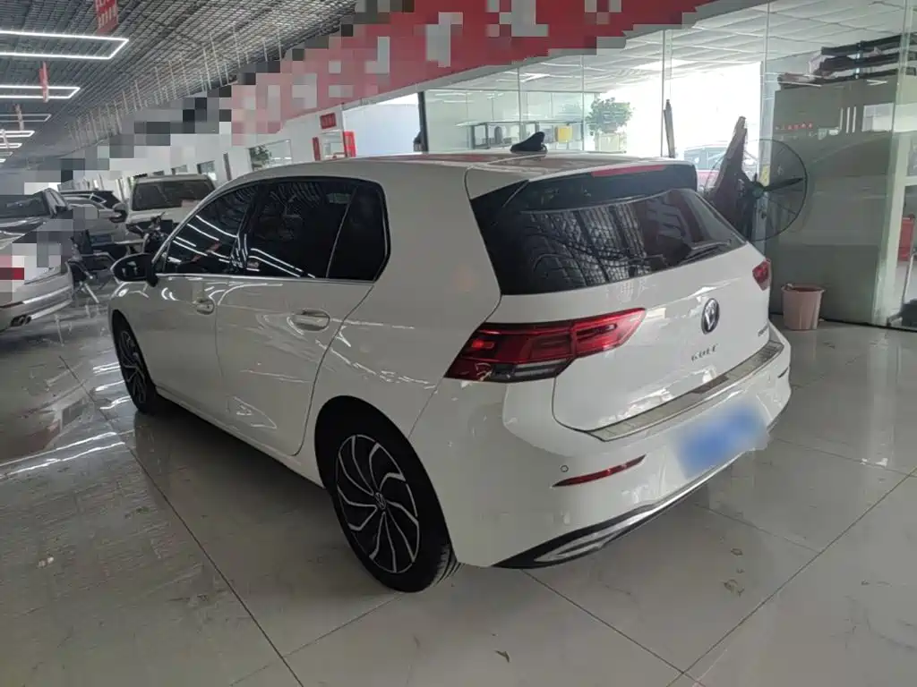 Volkswagen Golf 2021