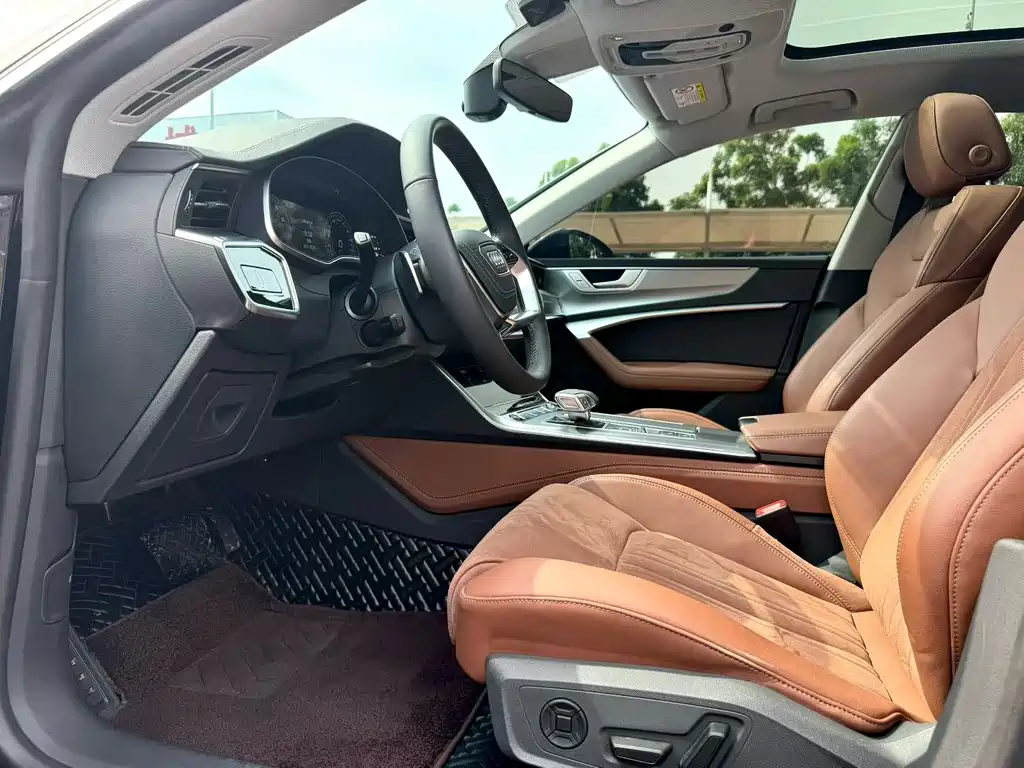 Audi A7L 2025 — фото 4