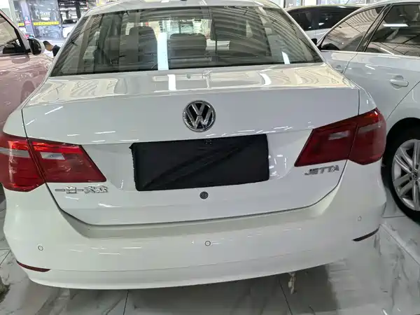 Volkswagen Jetta 2015