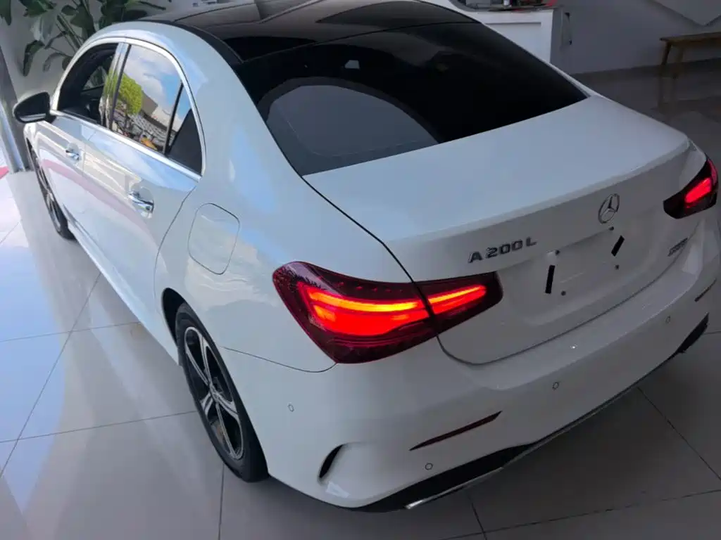 Mercedes-Benz A-Class 2024 — фото 23