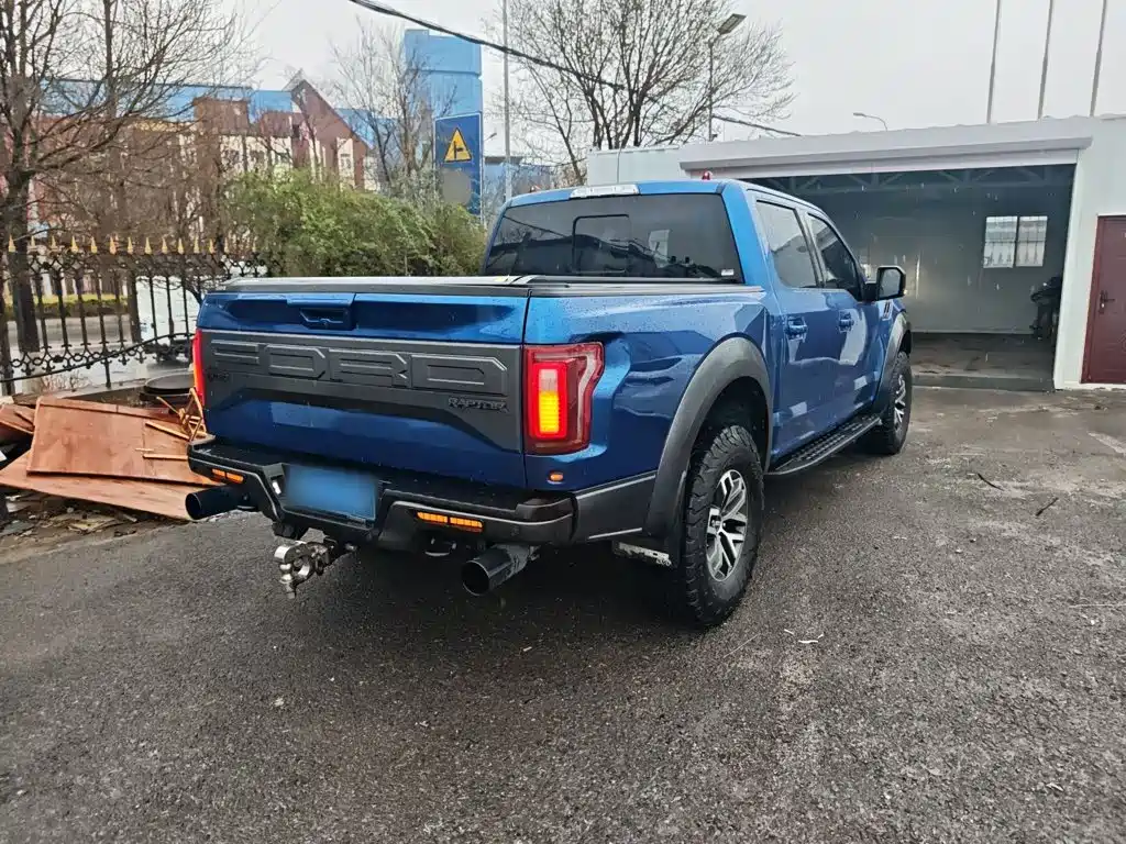 Ford F-150 Raptor 2018