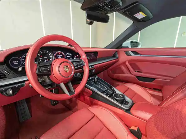 Porsche 911 2023