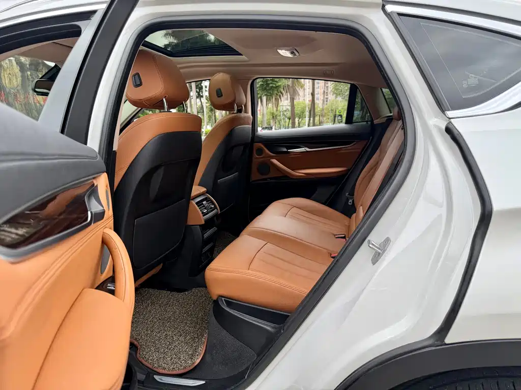 BMW X6 2015 — фото 19