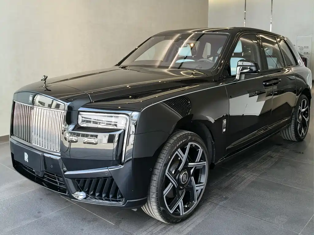 Rolls-Royce Cullinan — фото 1