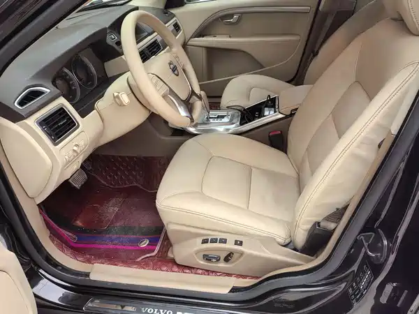 Volvo S80L 2012