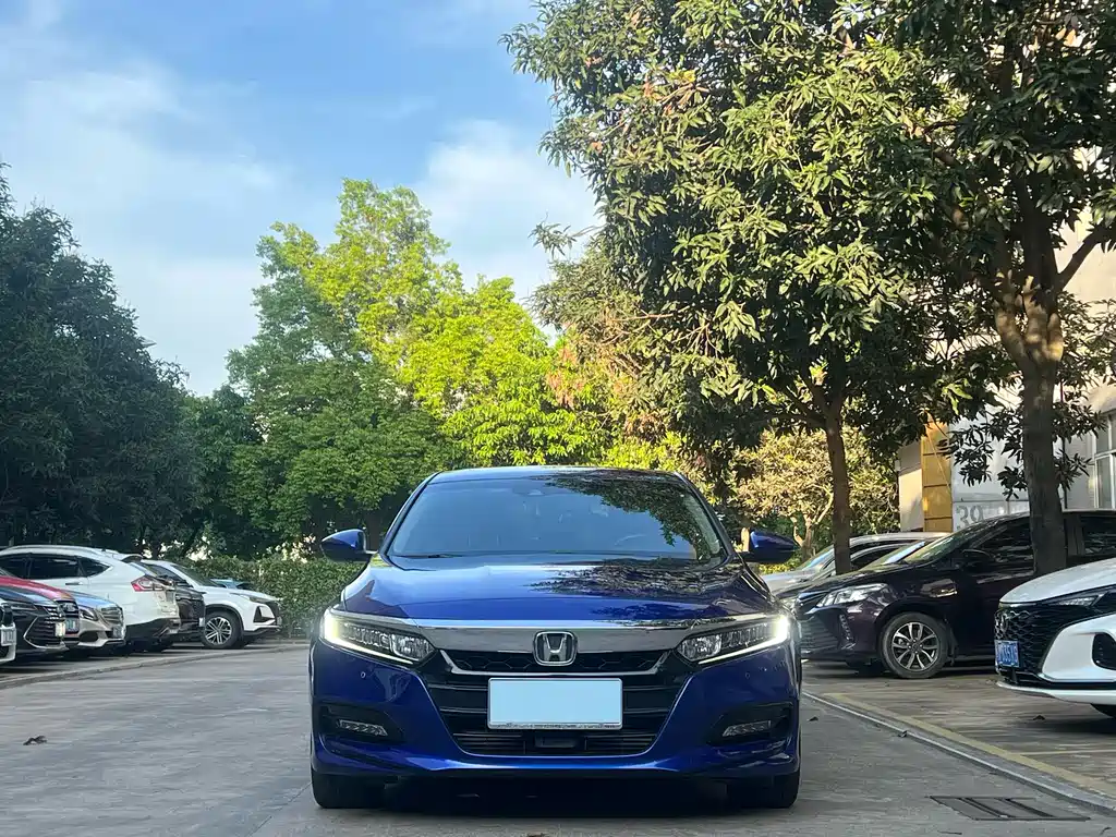 Honda Accord 2019 — фото 2
