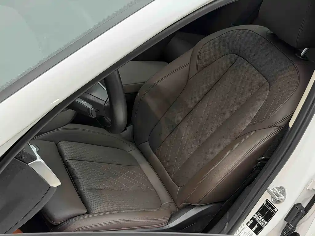 BMW 3 Series 2022 — фото 13