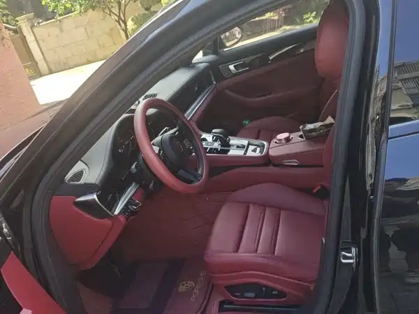 Porsche Panamera 2024