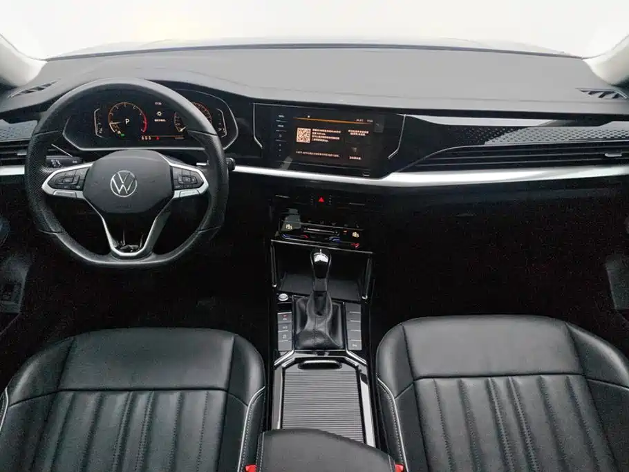 Volkswagen Passat 2022 — фото 12