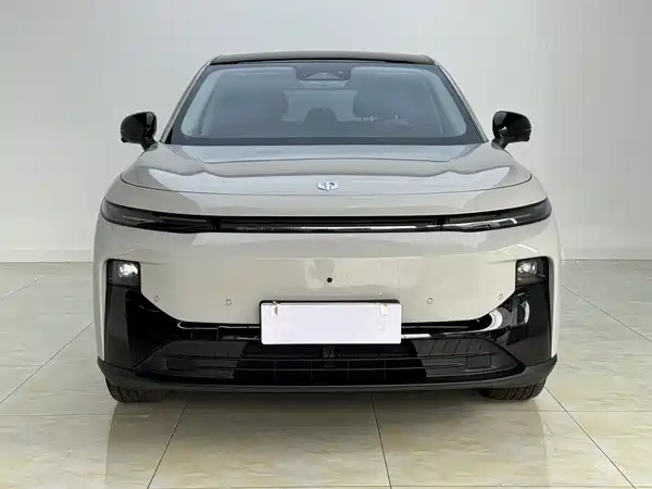 Leapmotor B10 2025