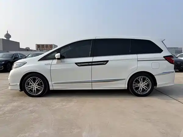 Honda Elysion 2021