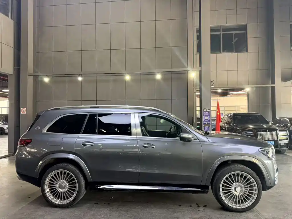 Mercedes-Benz GLS 2021