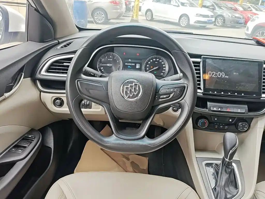 Buick Excelle 2016 — фото 11