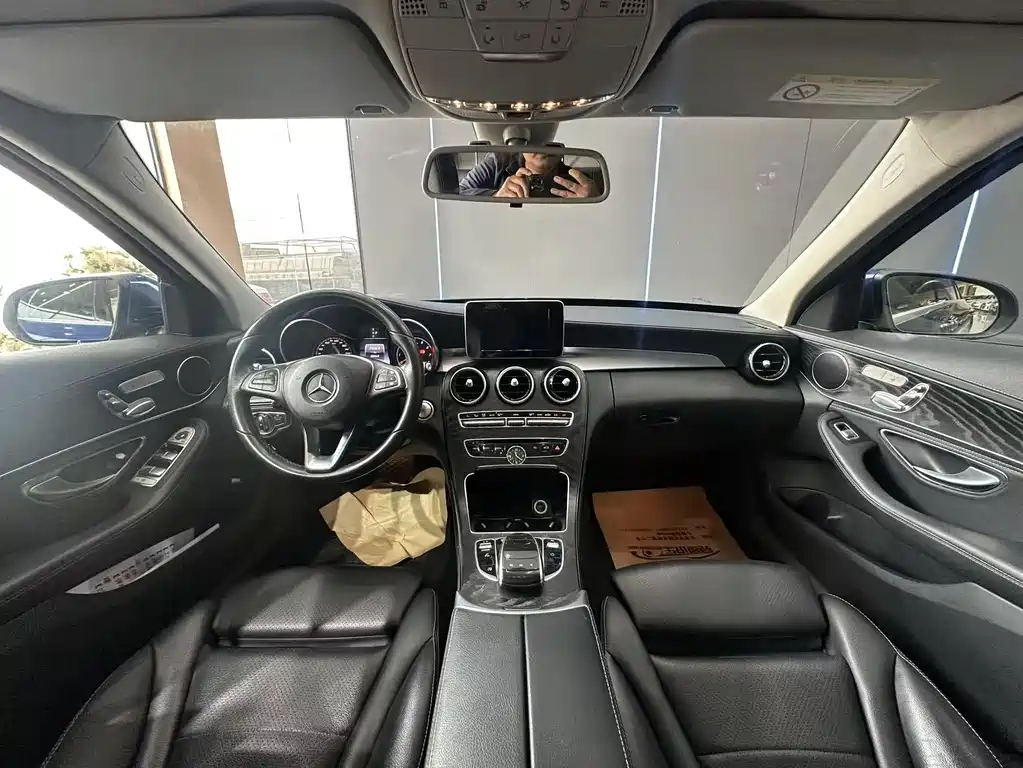 Mercedes-Benz C-Class 2017 — фото 9