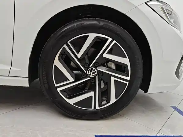 Volkswagen Sagitar 2025