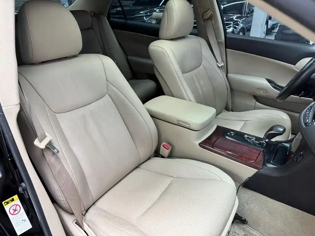 Toyota Crown 2011 — фото 17