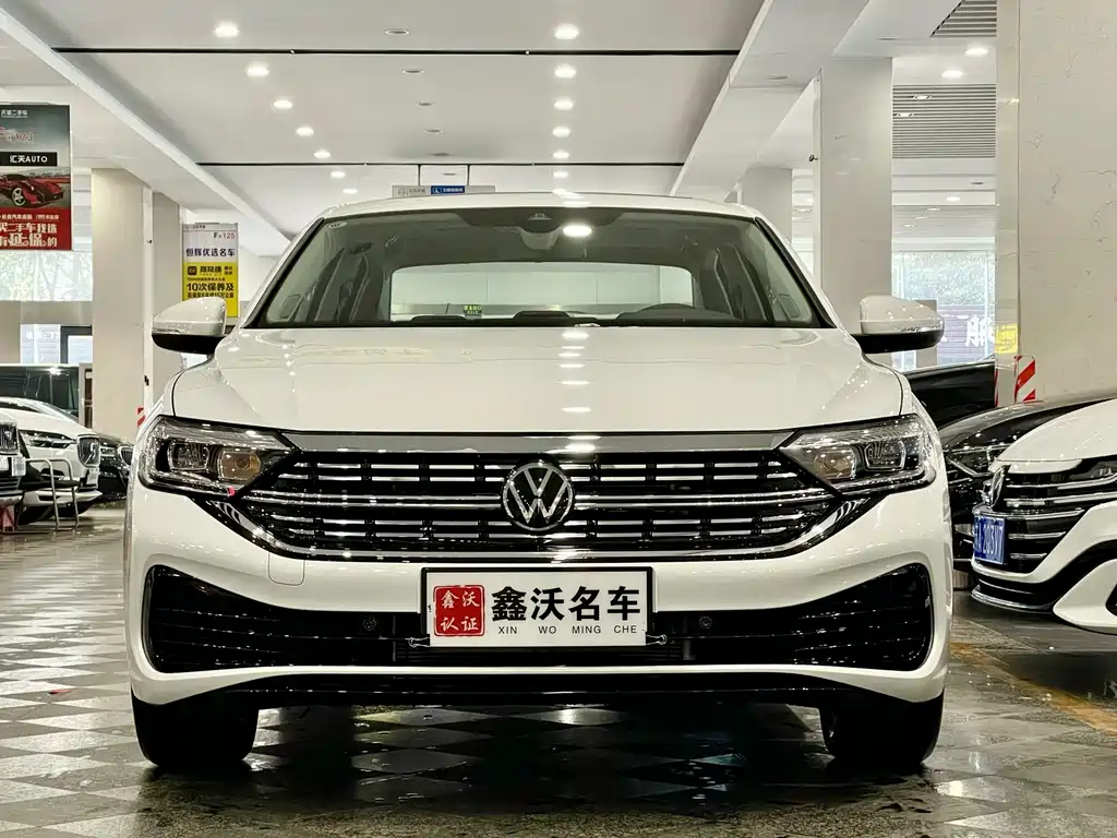 Volkswagen Sagitar 2024